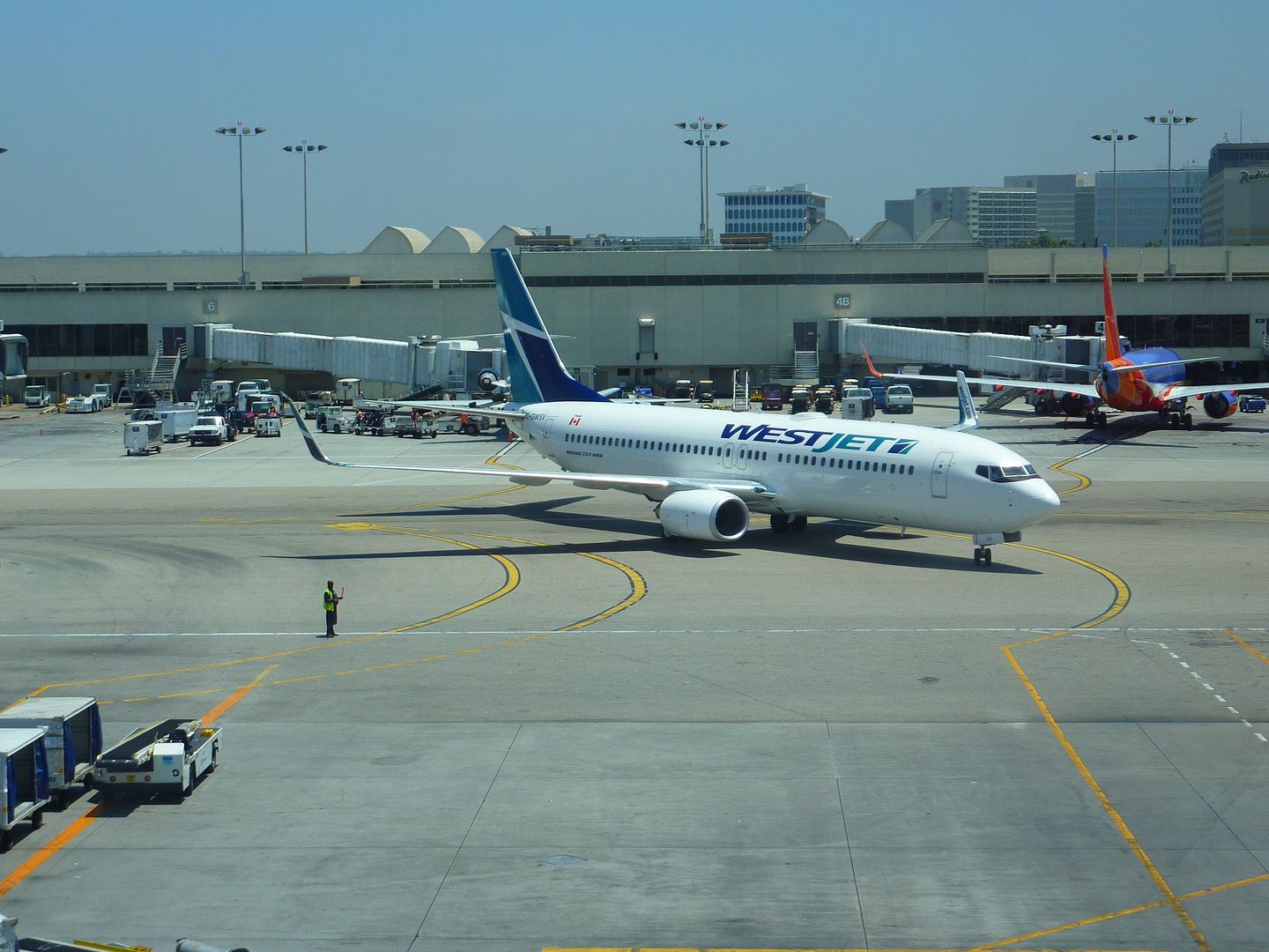 KLM FLIGHT STATUS LAX visual data 5